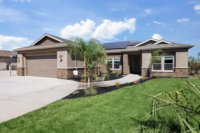 Image de Hacienda Estates : Rivera - One of four new homes set in scenic vineyards