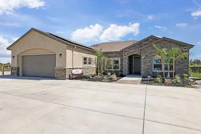 Image de Hacienda Estates : Maldonado- One of four new homes set in scenic vineyards