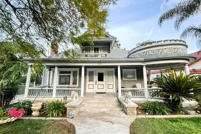 Image de Riverside Family home near Mt. Rubidoux, The Cheech, Mission Inn, hiking