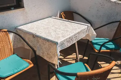Image de Appartement d'une chambre avec la terrasse et la vue sur le mer Sevid, Trogir (A-18745-b)