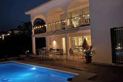Image de Wonderful 5 bedroom beach villa, pool, seaside, Hi Speed Wifi, Tv