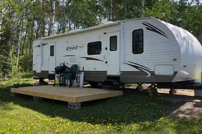 Image de Pelican - Camper at Sunset Bay