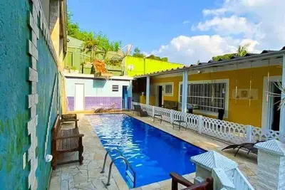 Cottage for up to 16 people with Wi-Fi Netflix