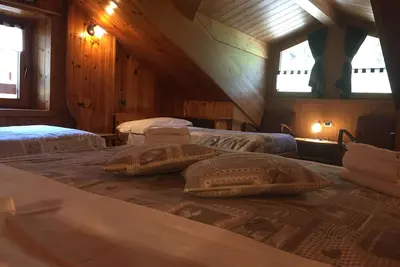 Image de Three-Room Attic Apartment With Two Bathrooms Chalet Bucaneve