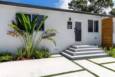 Casa One Modern Tropical Retreat - You Will ❤️ it!