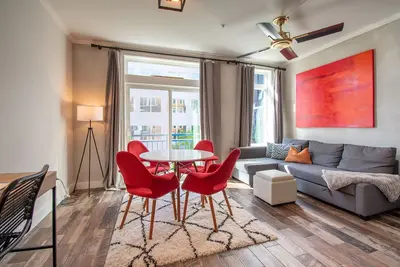 Elegant Home in the Heart of Downtown Seattle!
