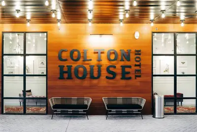 Image de Modern SoCo Stay Steps from Food, Shops, Nightlife - 2 Full Xl Beds w\/ Pool, Gym