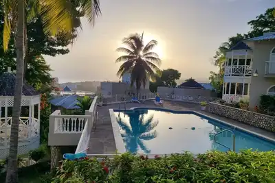 Image de Majestic Ocho Rios Ocean View City Center Condo!