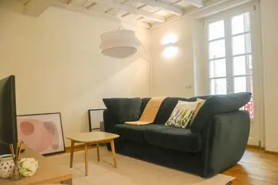 Image de Joivy Elegant 2 Br Apt for 4 near Sforzesco Castle