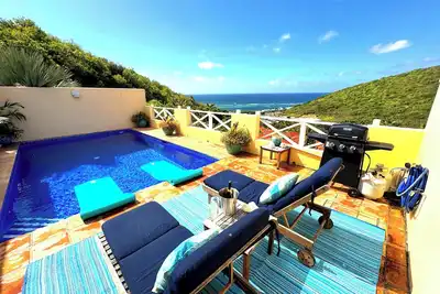Image de Mojito Hill - private hilltop pool oasis!