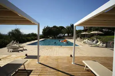 Image de Maison de vacances privée avec piscine privée, climatisation, Wifi, Tv, terrasse, vue panoramique