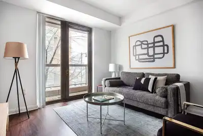 Image de Well-located Kendall Square 1br w/ courtyard, by Blueground