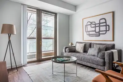 Image de Well-located Kendall Square 1br w/ balcony, by Blueground