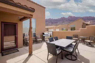Image de Pet Friendly Home | Private Hot Tub | Near Ntl Parks | Views!