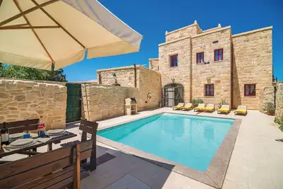 Image de Villa Valletta - Charming & traditional villa With private pool and garden
