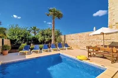 Image de Villa Strawberry - Typical and charming Maltese farmhouse with private pool