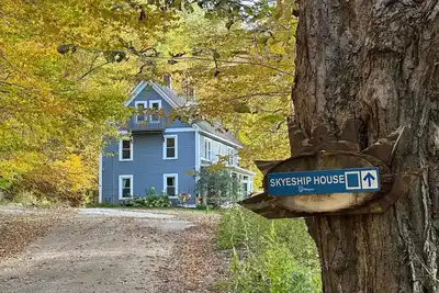 Image de Skyeship House Condo with Hot Tub! - 1 Minute from Gondola - Sleeps 12 Easily