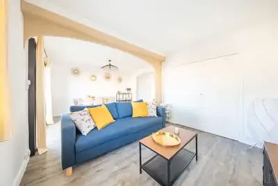 Image de Appart \"les Palmiers\" T3 - 3 Dans les Pins