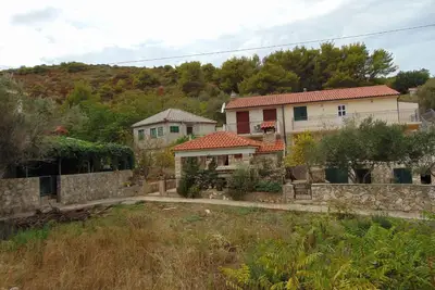Image de Appartement de vacances Grohote pour 1 - 4 personnes avec 2 chambres Ă coucher - Maison mitoyenne