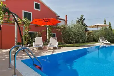 Image de Maison de vacances Sutomiscica pour 1 - 6 personnes avec 3 chambres Ă coucher - Maison mitoyenne