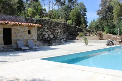 Image de Maison de vacances Tondela pour 1 - 9 personnes avec 4 chambres à coucher - Logement de vacances dan