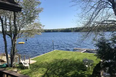 Image de Gorgeous Lakefront House Rental facing South on Green Lake in Dedham, Maine