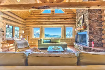 Image de Ski in/Ski Out Powder Chalet - Best Location on Powder Mountain