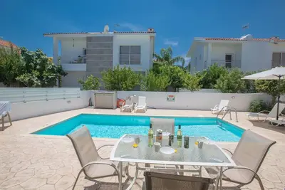 Image de Maison de vacances Protaras pour 1 - 7 personnes avec 3 chambres à coucher - Maison de vacances