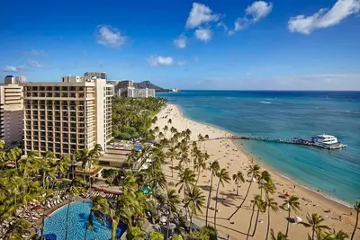 Image de Hilton Hawaiian Village - 2 Bedroom Sleeps 6 Pre-Booked Prime Weeks!