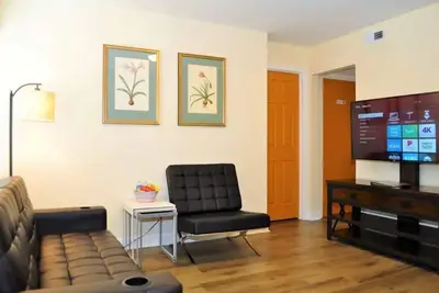 Image de 1 #23 - 4 Bedroom Condo - McCormick Place, Wintrust Arena, Chinatown