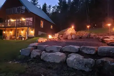 Image de Northeast Kingdom Post and Beam home on Miles Pond Vt