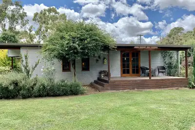 Image de Exquisite Country Cottage in Private Rural Setting.