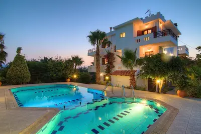 Image de Maison de vacances Angeliana Kriti pour 1 - 8 personnes avec 4 chambres à coucher - Maison de vacanc