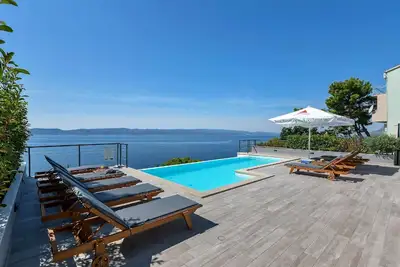 Image de Appartement de vacances Brela pour 1 - 4 personnes avec 1 chambre à coucher - Maison de vacances