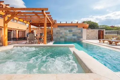 Image de Maison de vacances Skradin pour 1 - 6 personnes avec 3 chambres à coucher - Maison de vacances