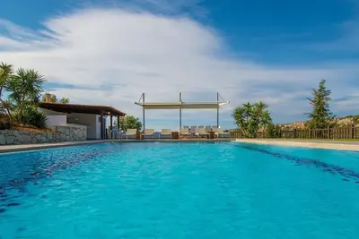 Image de Maison de vacances Stalos pour 1 - 16 personnes avec 6 chambres à coucher - Maison de vacances
