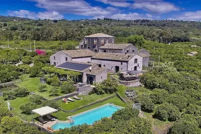 Image de Maison de vacances Fiumefreddo di Sicilia pour 1 - 18 personnes avec 10 chambres à coucher - Maison
