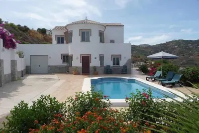 Image de Maison de vacances Torrox pour 2 - 12 personnes avec 5 chambres à coucher - Maison de vacances