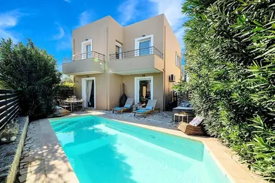 Image de Maison de vacances Kourna pour 1 - 14 personnes avec 5 chambres à coucher - Maison de vacances