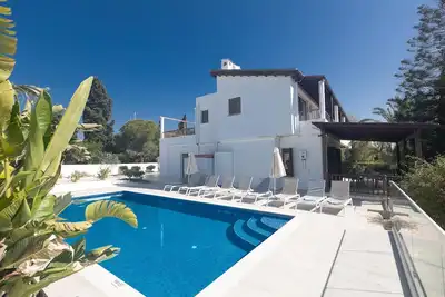 Image de Maison de vacances Ayia Napa pour 1 - 10 personnes avec 4 chambres à coucher - Maison de vacances
