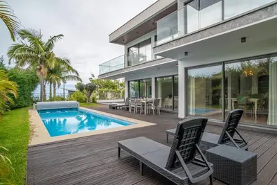 Image de Maison de vacances Funchal pour 1 - 8 personnes avec 4 chambres à coucher - Maison de vacances