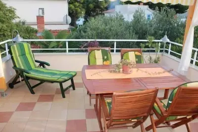 Image de Maison de vacances Sibenik pour 4 personnes avec 2 chambres Ă coucher - Logement de vacances dans u