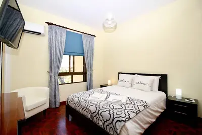 Image de Maison de vacances Câmara de Lobos pour 4 - 16 personnes avec 8 chambres à coucher - Maison jumelée