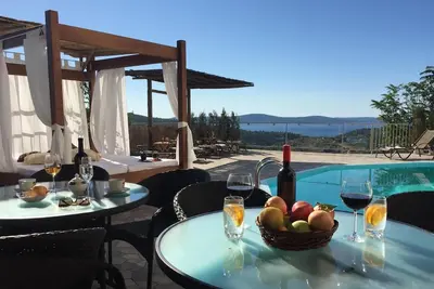 Image de Maison de vacances Lozisca pour 1 - 12 personnes avec 6 chambres à coucher - Ferme