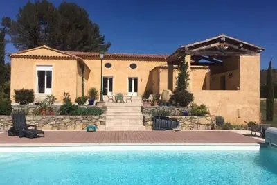 Image de Maison de vacances Villecroze pour 1 - 8 personnes avec 4 chambres à coucher - Maison de vacances