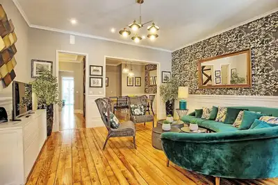 Image de Appartement de vacances pour 13 personnes  + 1 enfant env. 200 qmà Lisbonne, Região de Lisboa (Côte de Lisbonne)