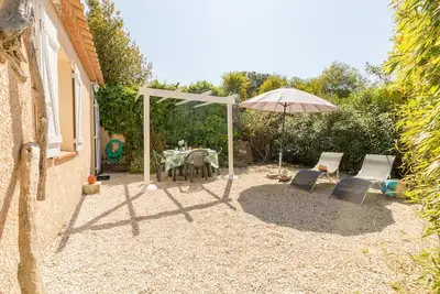 Image de Auguière Ouest, maisonnette au cœur du vignoble