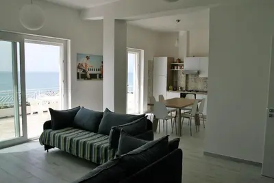 Appartement de vacances Pizzo pour 1 - 6 personnes avec 3 chambres à coucher - Maison jumelée