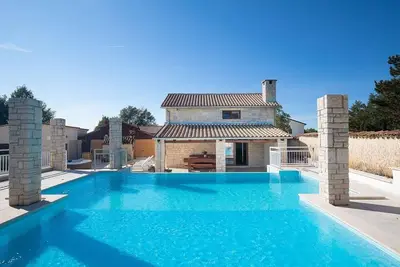 Image de Maison de vacances pour 6 personnes  + 2 enfants env. 150 qmà Ružići près de Pazin, Istrie (Intérieur des terres de l'Istrie)