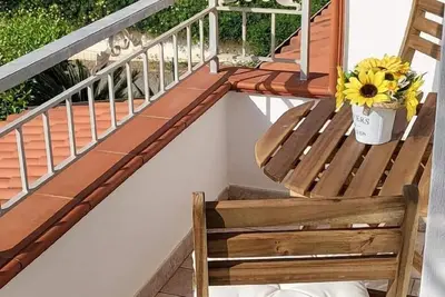 Image de Appartement de vacances Ricadi pour 1 - 6 personnes avec 2 chambres à coucher - Maison jumelée